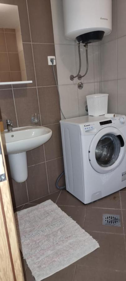 Naki Apartmani Подгорица Экстерьер фото