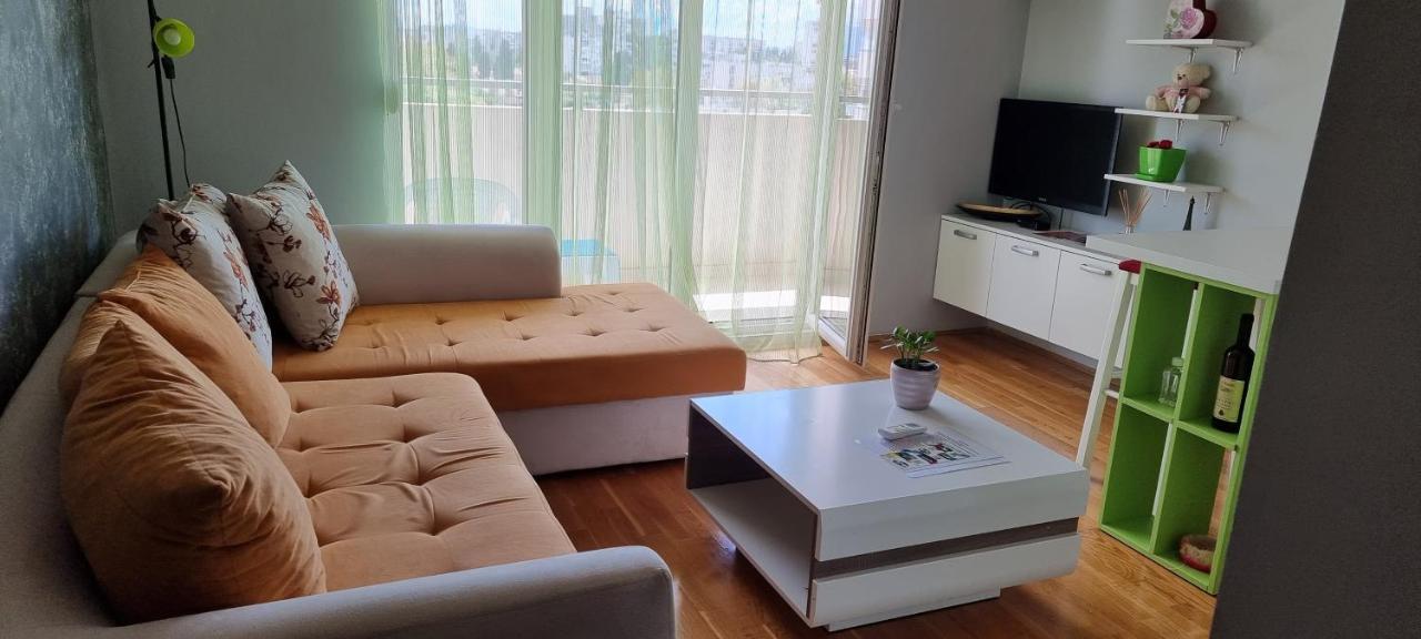 Naki Apartmani Подгорица Экстерьер фото