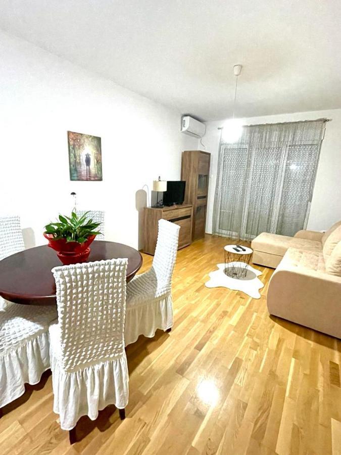 Naki Apartmani Подгорица Экстерьер фото