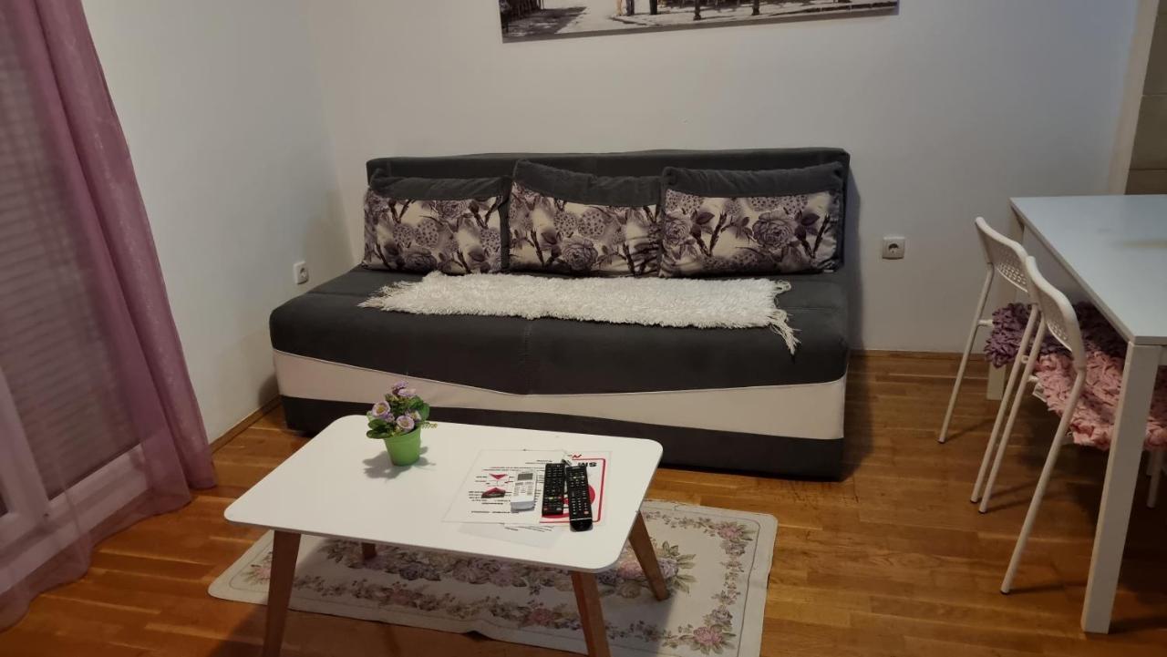 Naki Apartmani Подгорица Экстерьер фото