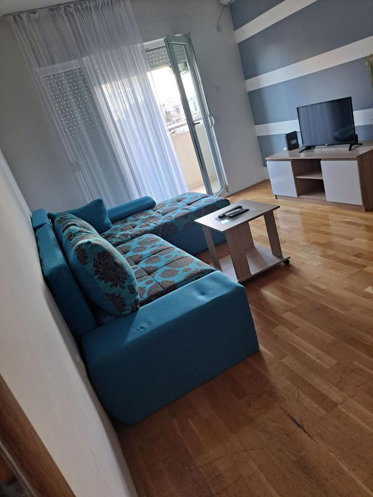 Naki Apartmani Подгорица Номер фото